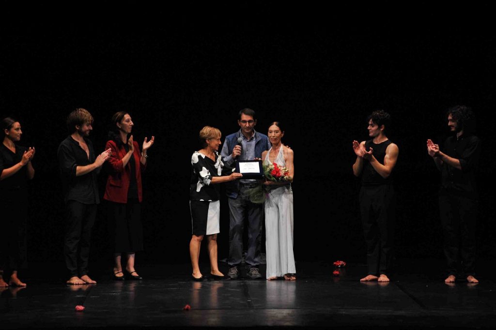 Premio alla Carriera a Luciana Savignano