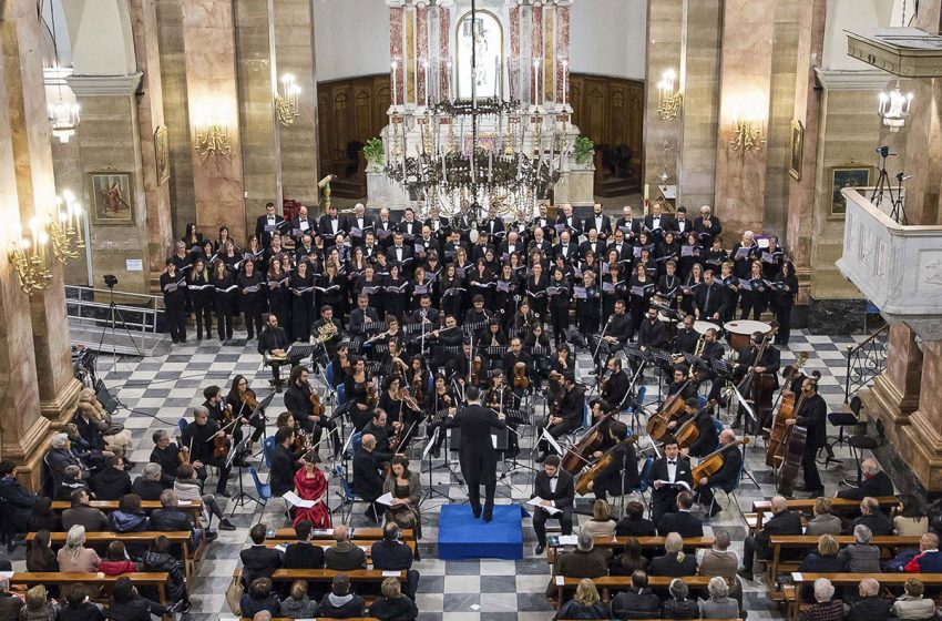  Corale Canepa e Polifonica Santa Cecilia insieme per il Concerto di Natale