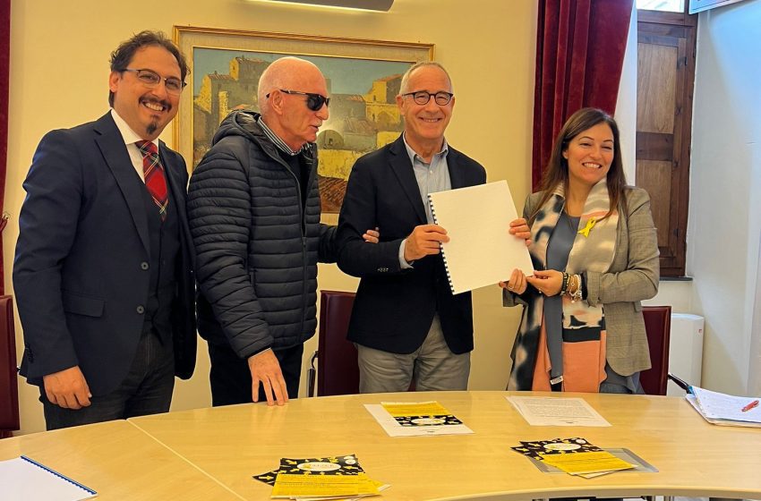  Sassari – Endometriosi, arriva la prima brochure in braille “Tocchiamo la consapevolezza”