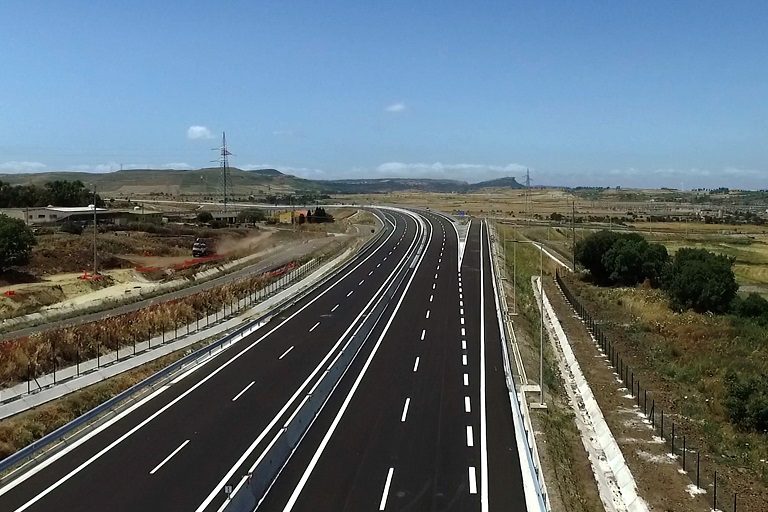 Strada Sassari-Olbia, aperti 4 km del Lotto 2 a 4 corsie