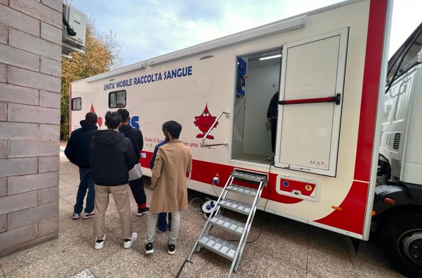  Gli studenti di Sassari donano il sangue