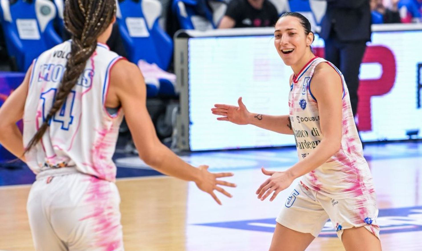 Canale Dinamo | Le Women calano il settebello #WLEWOMEN