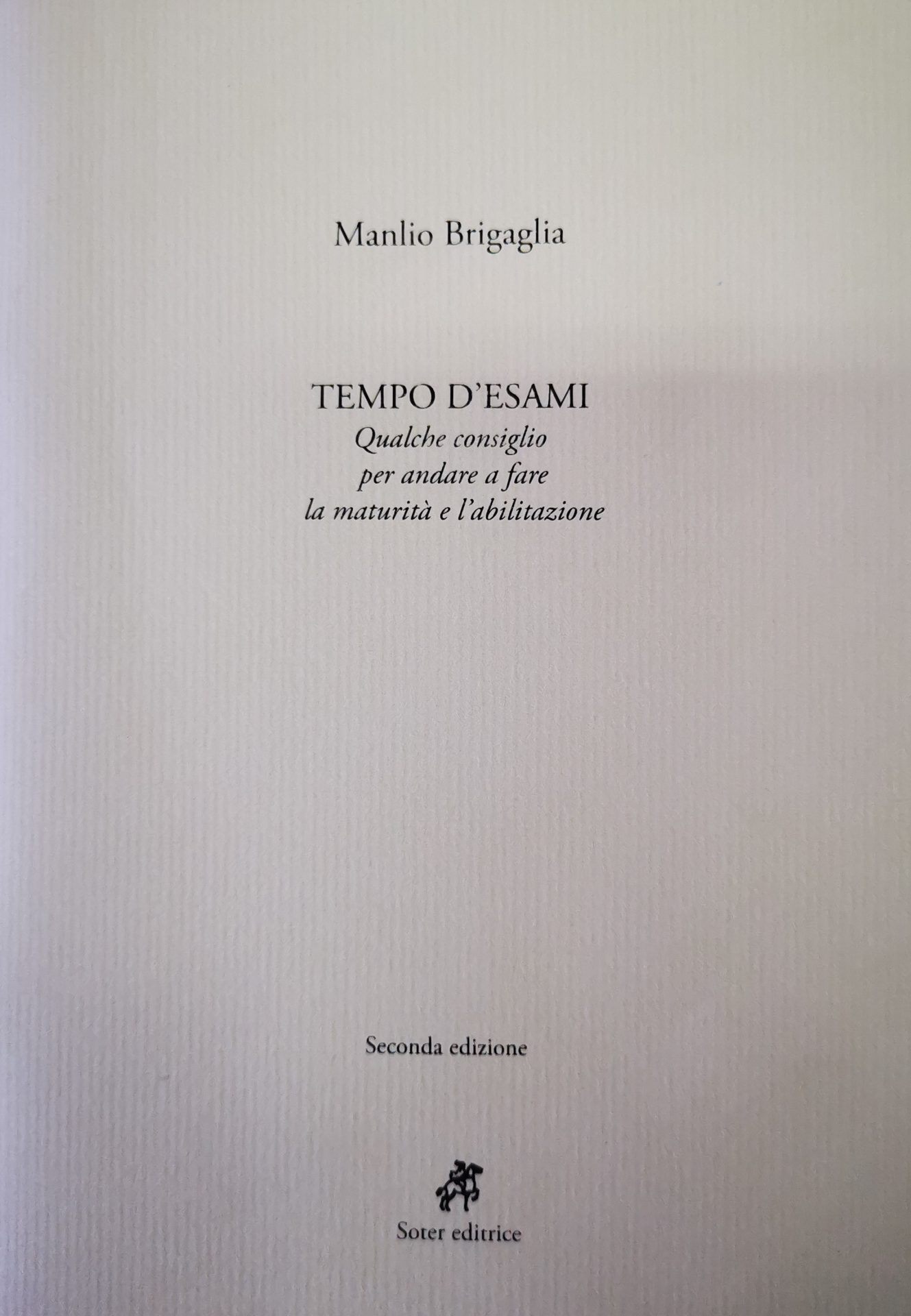 Copertina libretto del professor Manlio Brigaglia sull'esame di maturità presentato nelle classi quinte del Liceo Azuni