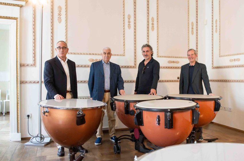  Musica | Cinque timpani per la scuola di musica