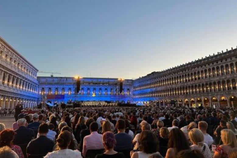  Venezia – Francesco Demuro apre il concerto che omaggia Puccini