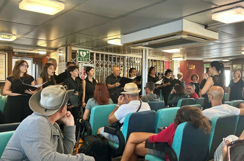  Sul traghetto per l’Asinara la musica del Coro Polifonico Turritano