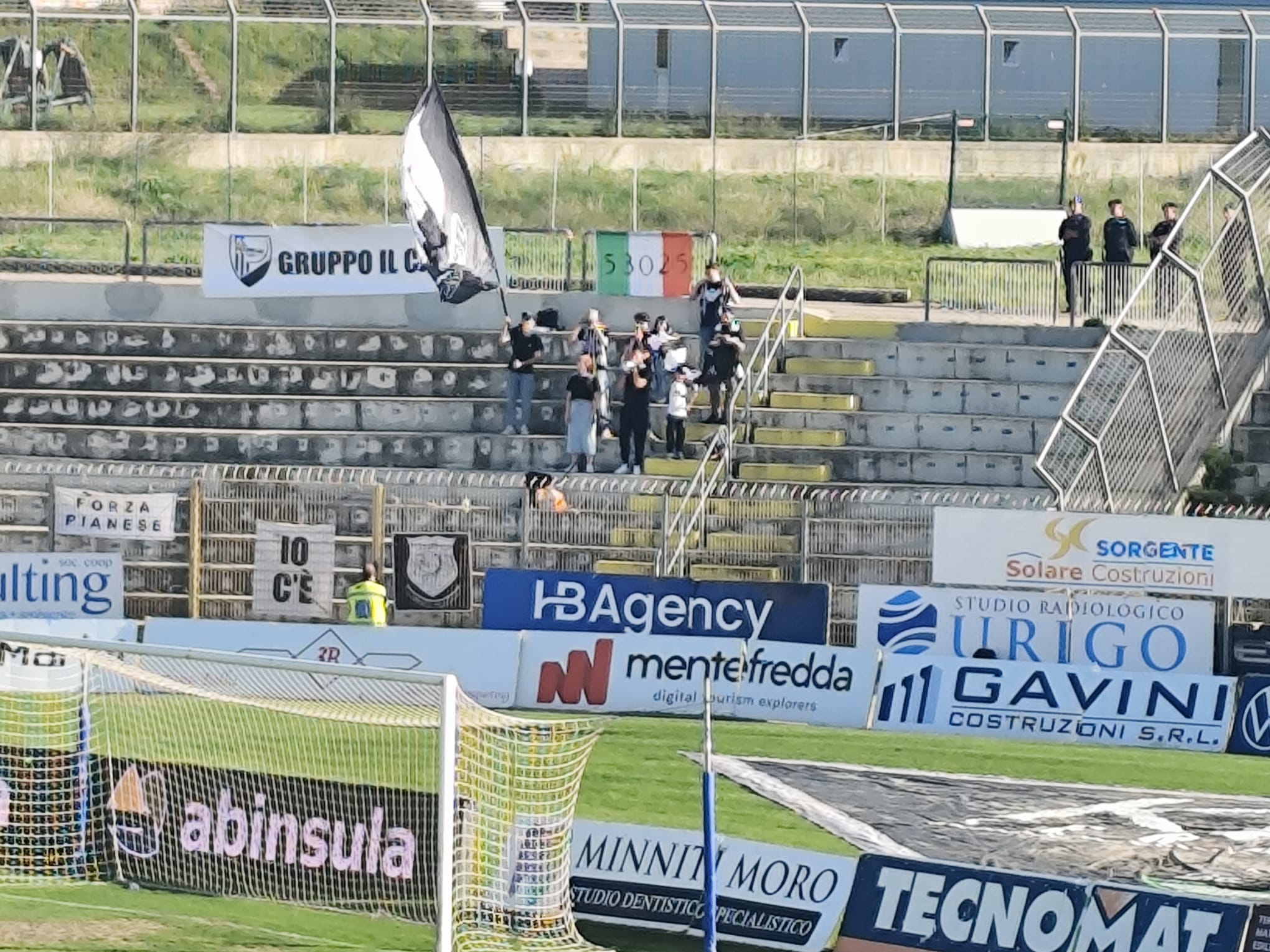 Tifosi Pianese a Sassari