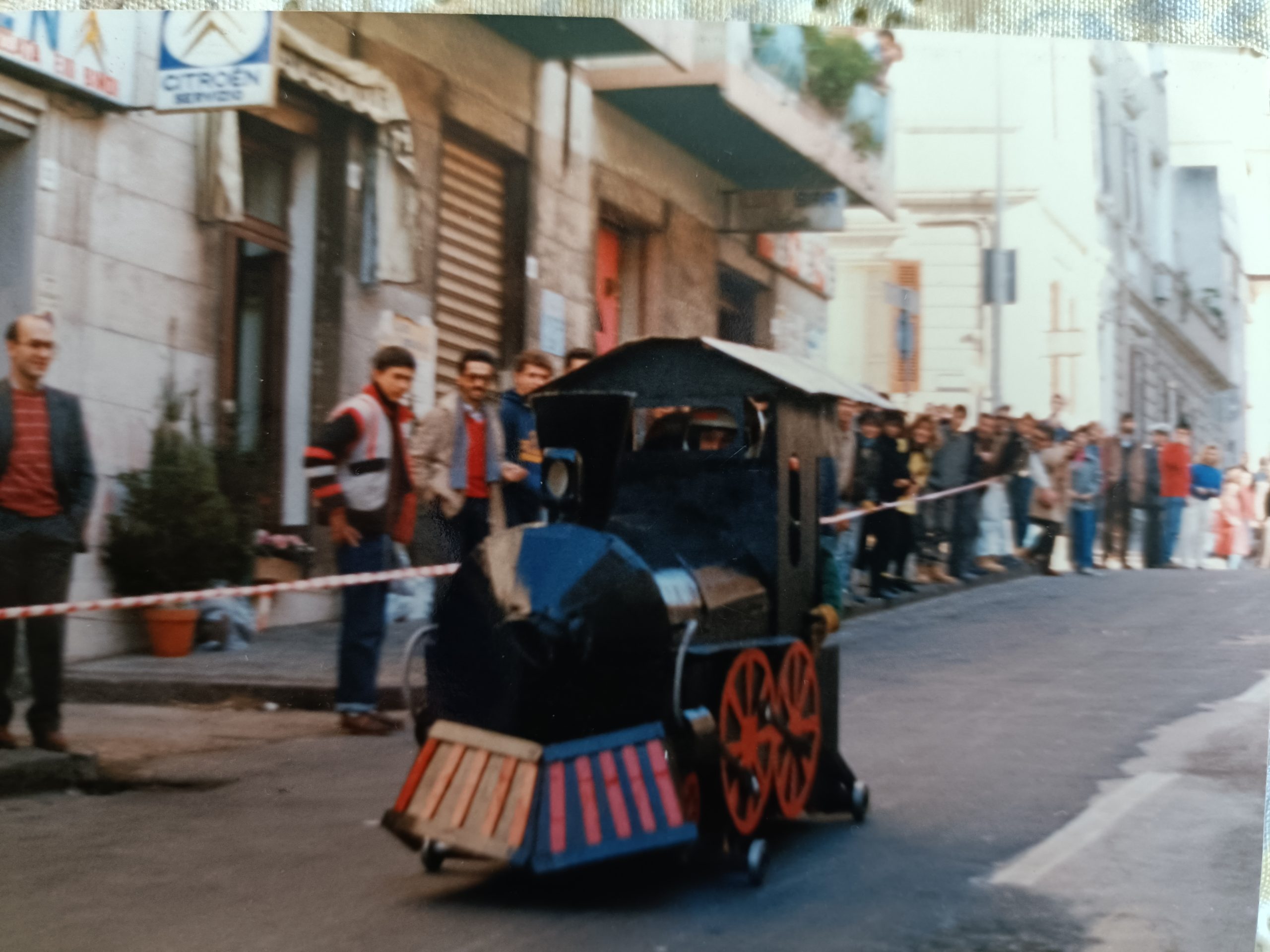 La discesa dei carruzzi a Sassari