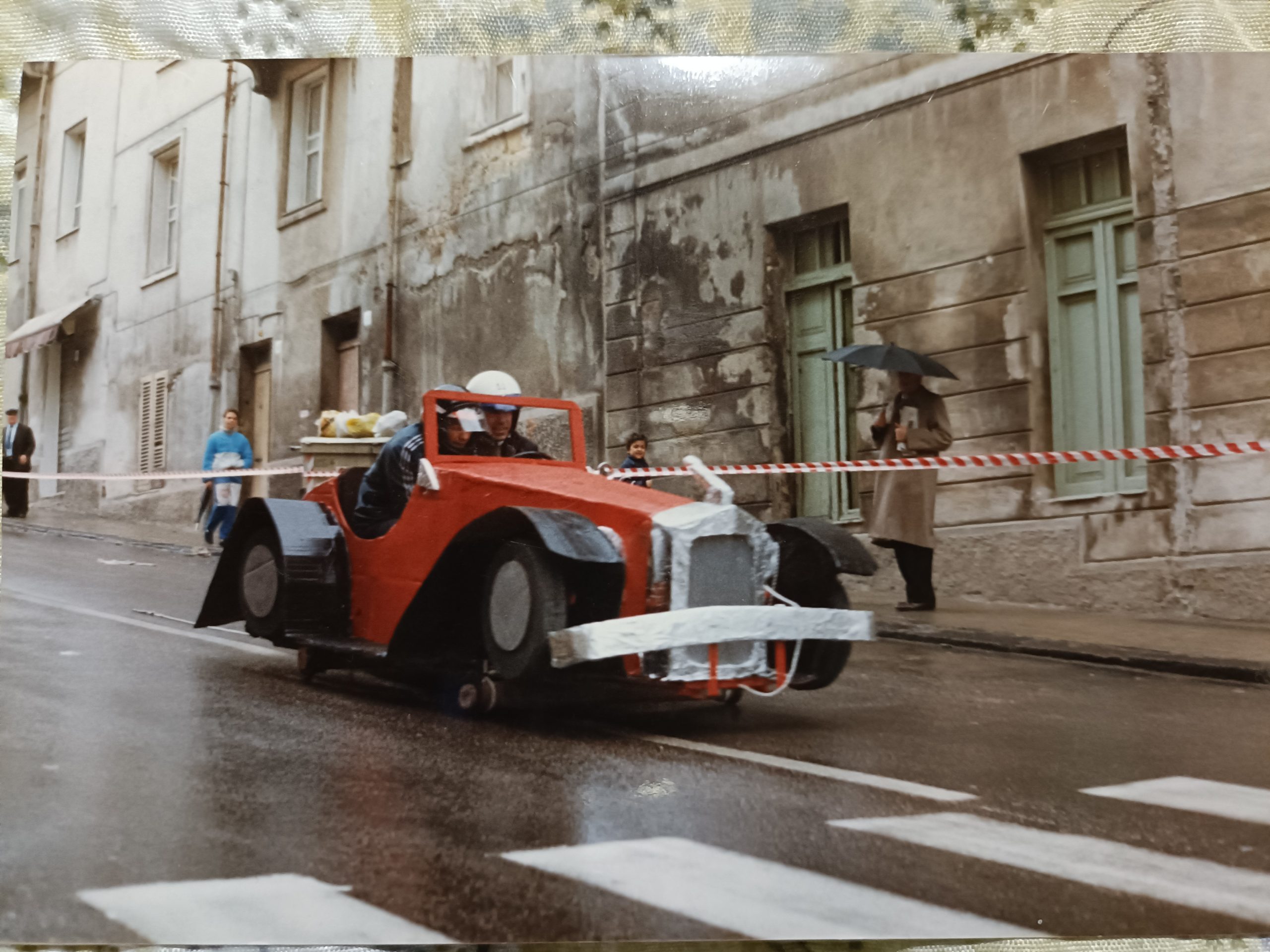 La discesa dei carruzzi a Sassari